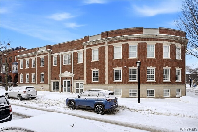 Building Photo - 40 North St