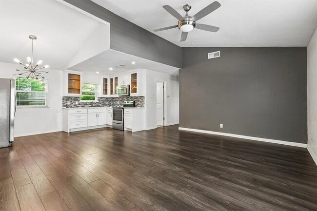 Building Photo - 4523 Avenue H