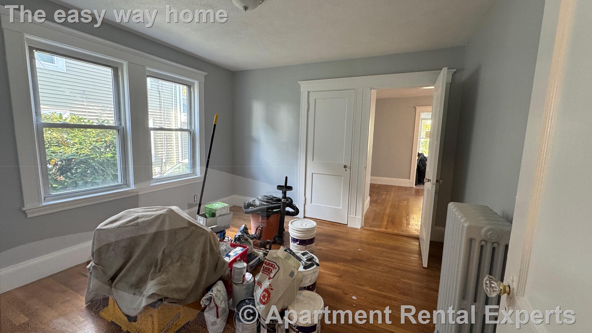 Building Photo - 54 Hooker Ave