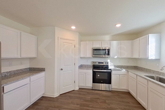 Building Photo - 108 Flat Rock Ml Trl