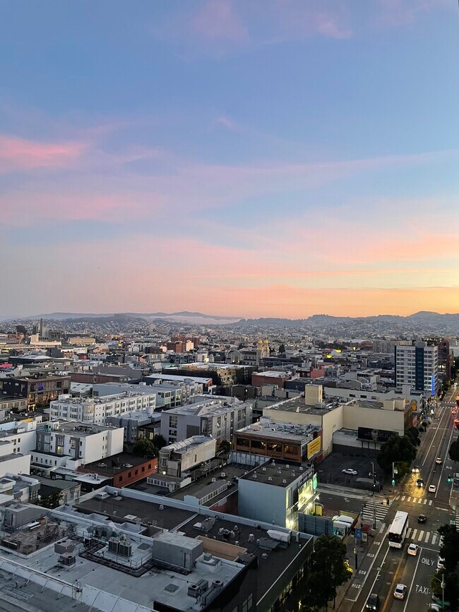 Master bedroom view - 1160 Mission St