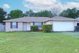 Building Photo - Beautiful Milton Home Near Whiting Field –...