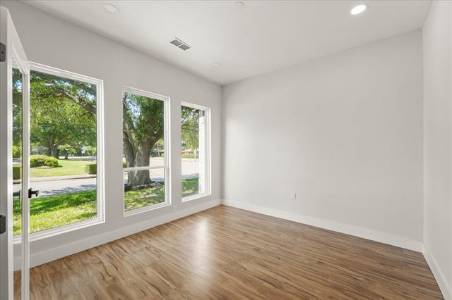 Building Photo - 7103 Blythdale Dr