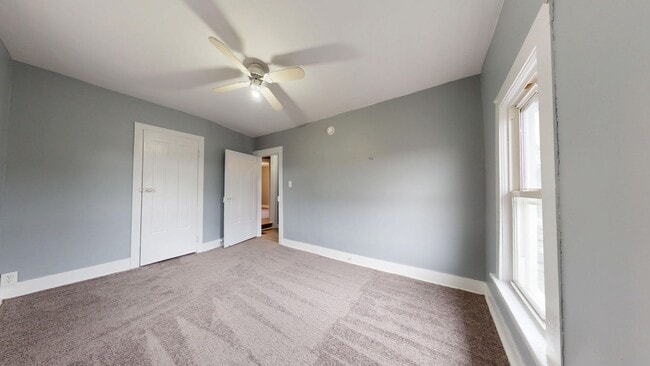 Building Photo - Ashland Schools! 4 bedroom, near town, fre...
