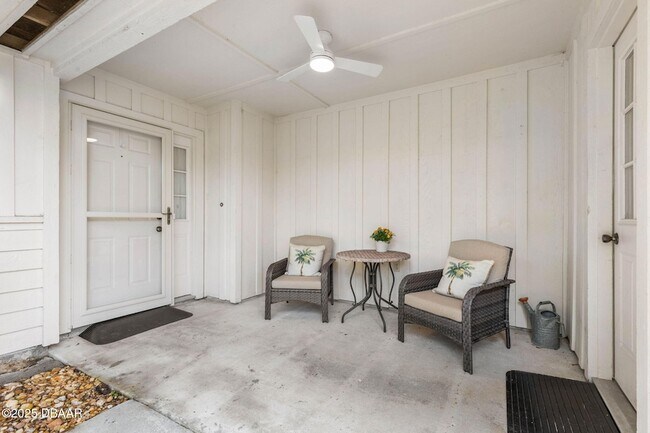 Building Photo - 4 Jasmine Run