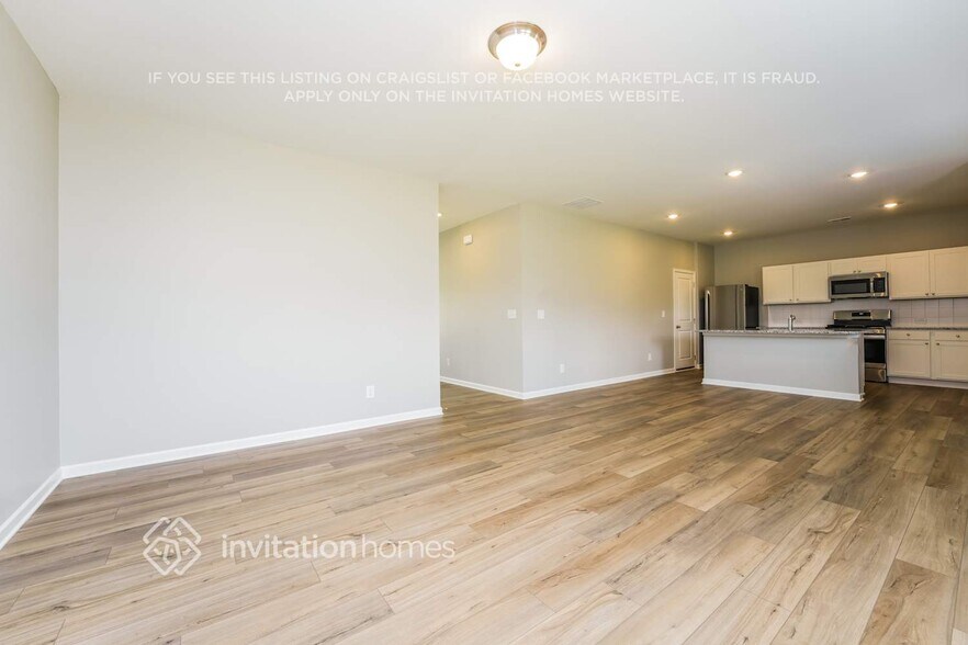 Building Photo - 2093 Boxwood Cir