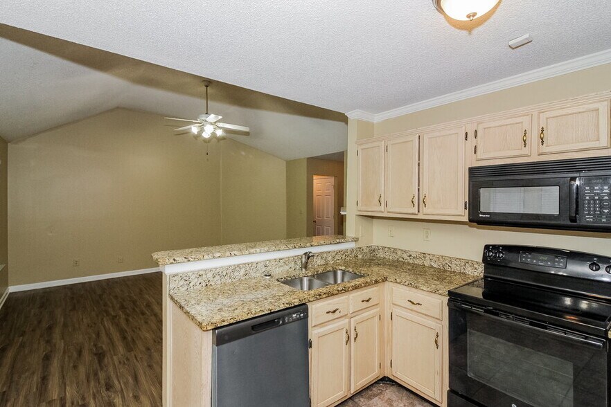 Building Photo - 2184 Stone Stream Dr