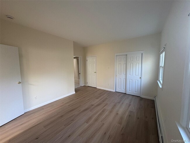 Building Photo - 54 Old Brook Rd