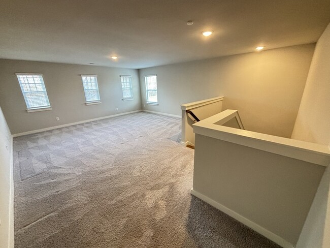 Building Photo - Durham Farms home with 4 bedrooms plus bon...