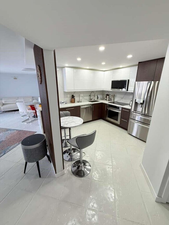 Building Photo - 2750 NE 183rd St