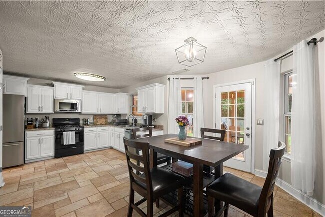 Building Photo - 4945 Cottonwood Tr