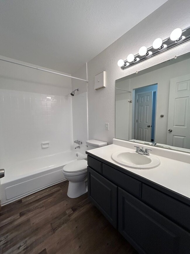 Building Photo - 2 BR/1 BA Condo in Desirable Area of Wesminster, CO