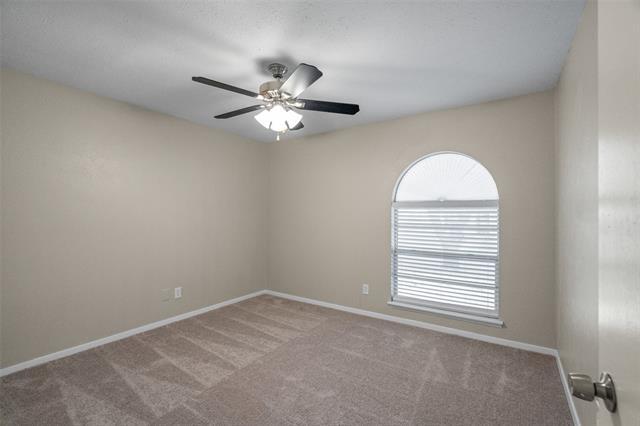 Building Photo - 313 Thistle Dr