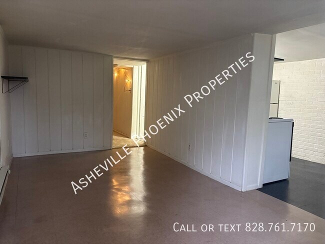 Building Photo - 49 Pine St