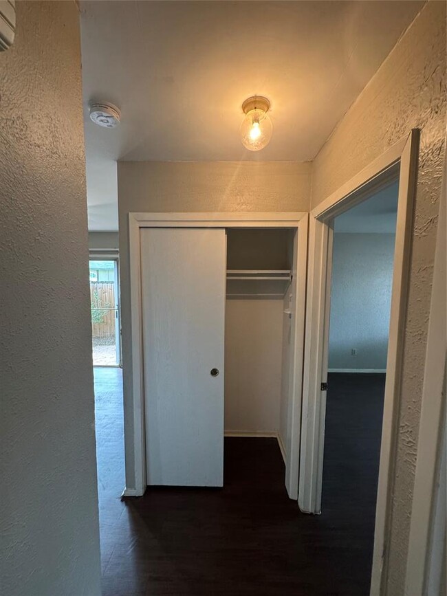 Building Photo - 3504 Eskew Dr