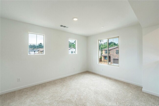 Building Photo - 3955 Satsuma Ln