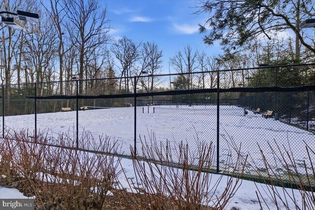 Building Photo - 2142 Cartwright Pl