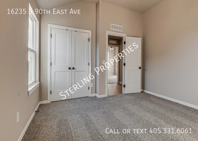 Building Photo - 16235 S 90th East Ave