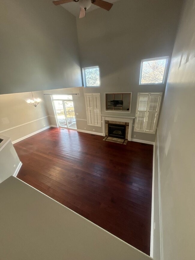 Building Photo - 2 Bedroom Loft Home w/ Finished Basement – $2,575/month