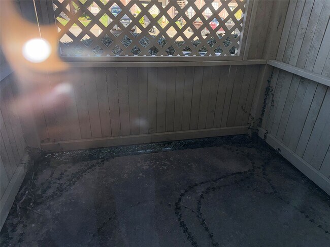 Building Photo - 2121 El Paseo St