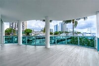 Building Photo - 7914 Harbor Island Dr