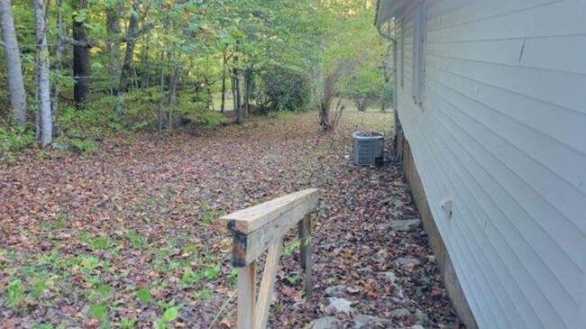 Building Photo - 2 Bedroom 1 Bathroom house on Caney Fork