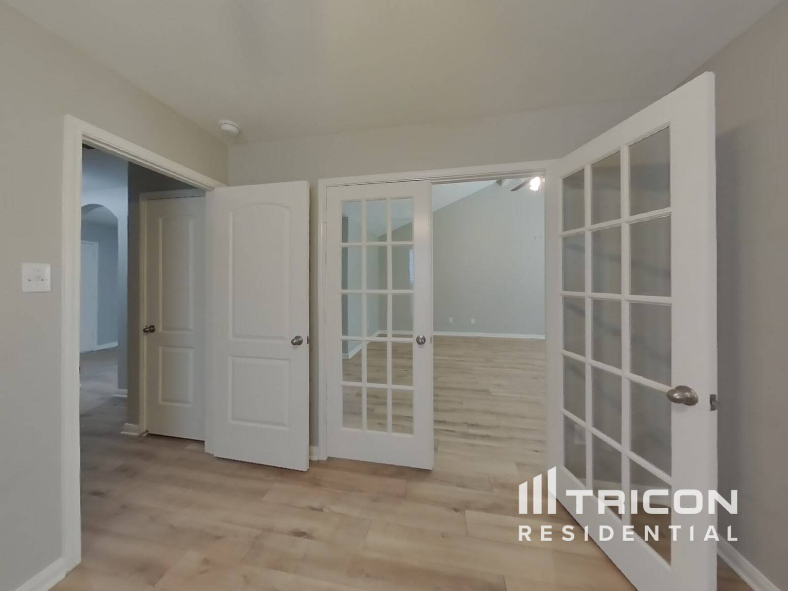 Building Photo - 2111 Juniper Dr