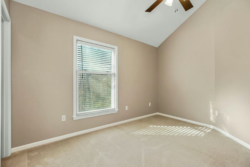 Building Photo - 5933 W 153rd St