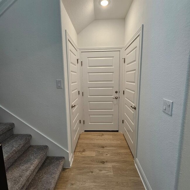 Building Photo - 10017 Milton Albert Way