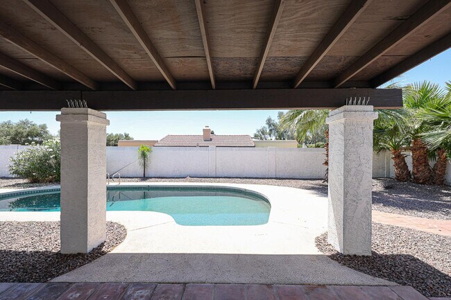 Building Photo - 3001 W Mercer Ln