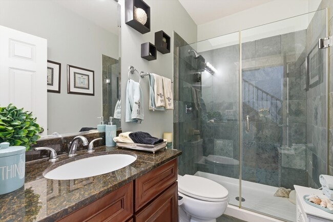 Building Photo - 395 Scott St