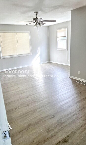 Building Photo - 13617 Craig Ave