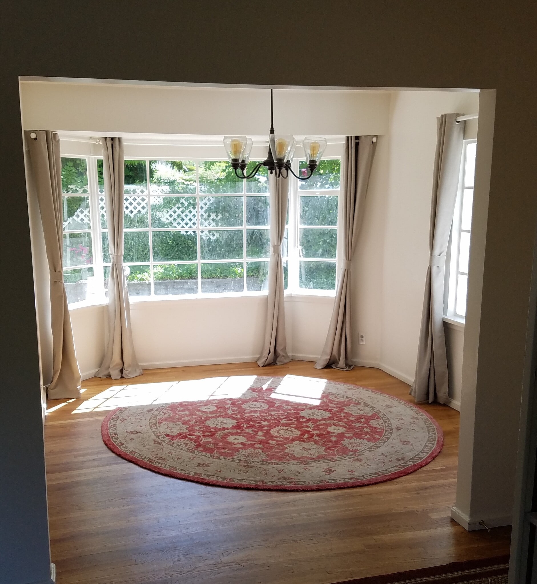 Building Photo - 1305 E Michigan Ave