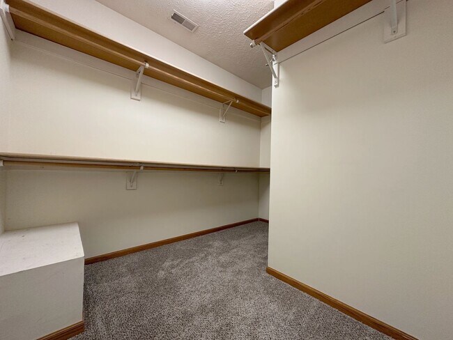 Building Photo - 8621 Lavender Cir