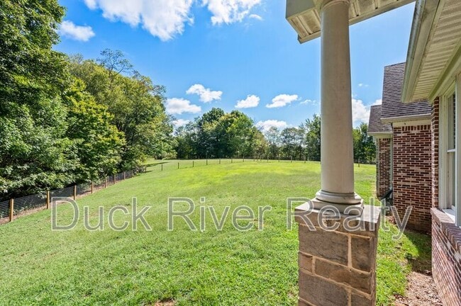 Building Photo - 1963 TN-166