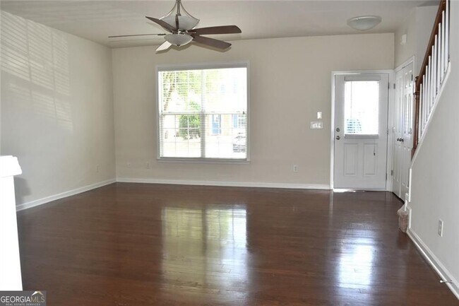 Building Photo - 1033 Annazanes Ct