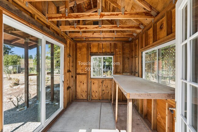 Building Photo - 1440 Columbia Ave