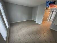 Building Photo - 2714 John Ashley Dr