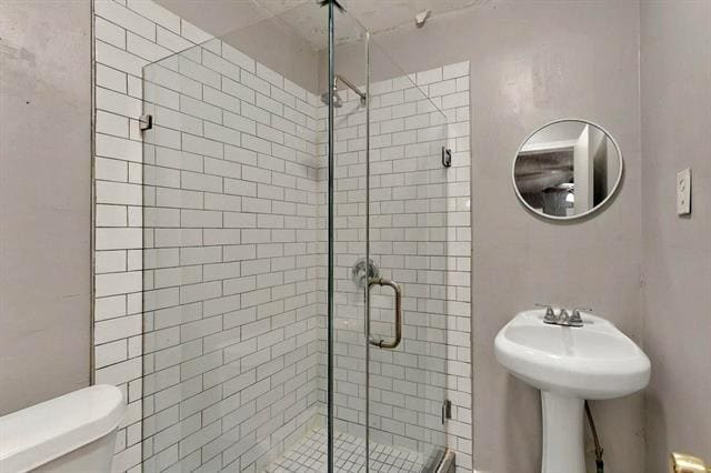 Building Photo - 307 E 15th St