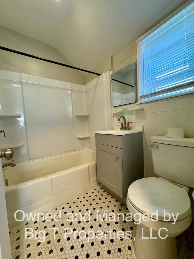 Building Photo - Lovely 3 Bed Home available for Rent!