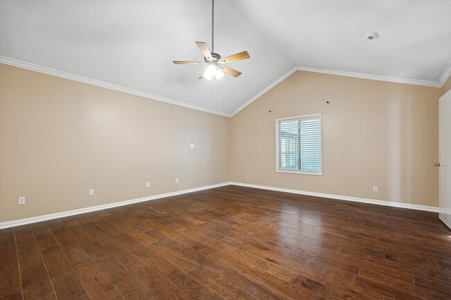 Building Photo - 3302 Chris Dr