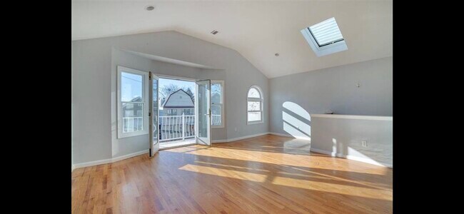 Primary Photo - 232 Linden Ave
