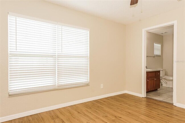 Building Photo - 1012 Dunbar Ave