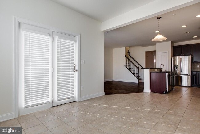 Building Photo - 7757 Crystal Brook Way