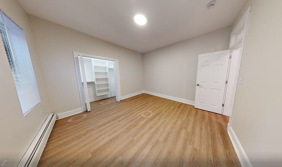 Building Photo - 7 Miner St