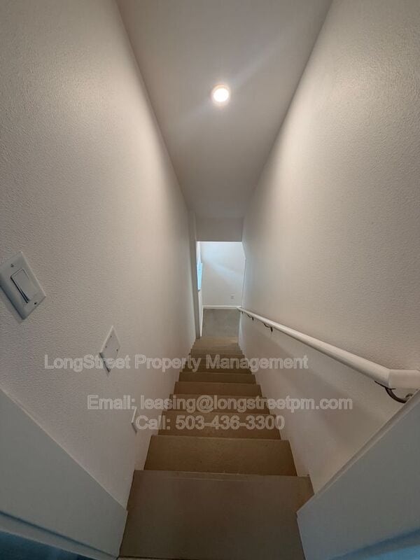 Building Photo - 1749 SE 46th Ave