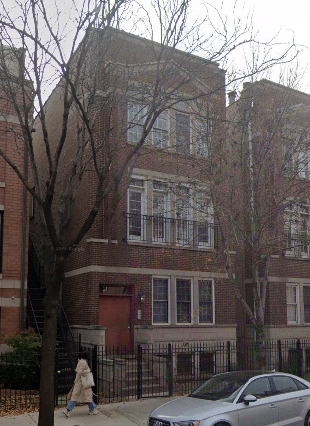 Building Photo - 1319 W Belmont Ave