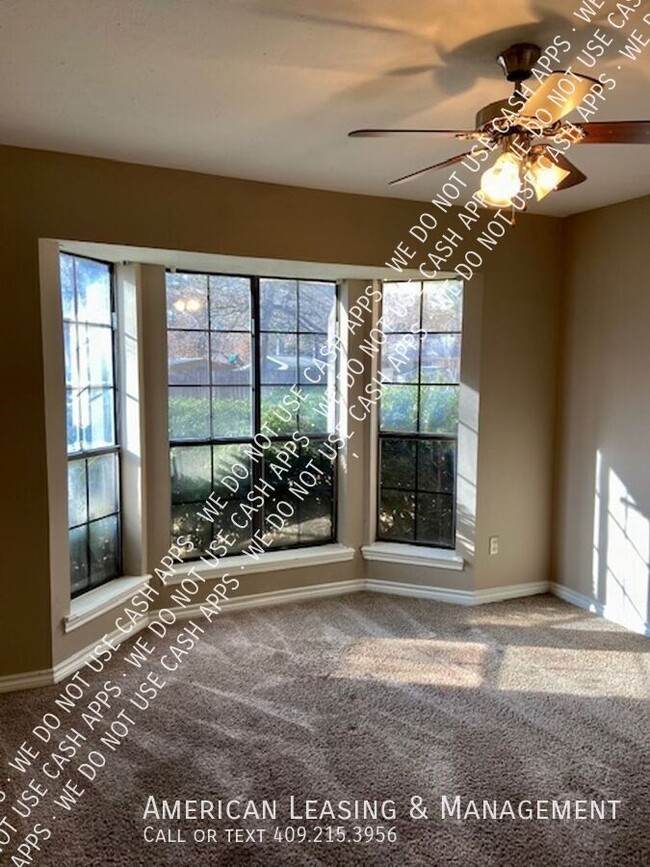 Building Photo - 8 La Costa Cir