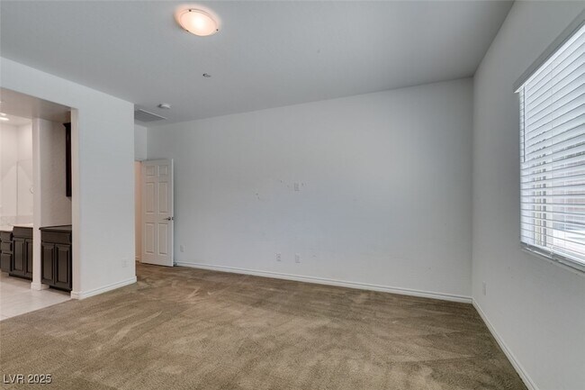 Building Photo - 479 Lost Horizon Ave