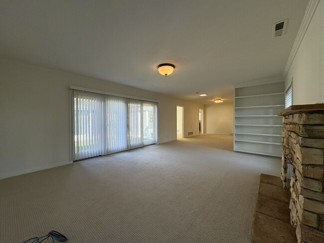 Building Photo - Beautiful Palo Alto Home with In-Law Suite, Central AC & Heated Pool